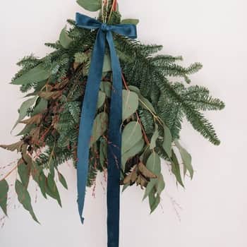 Sametová stuha 3 cm – modrá (9 m)
